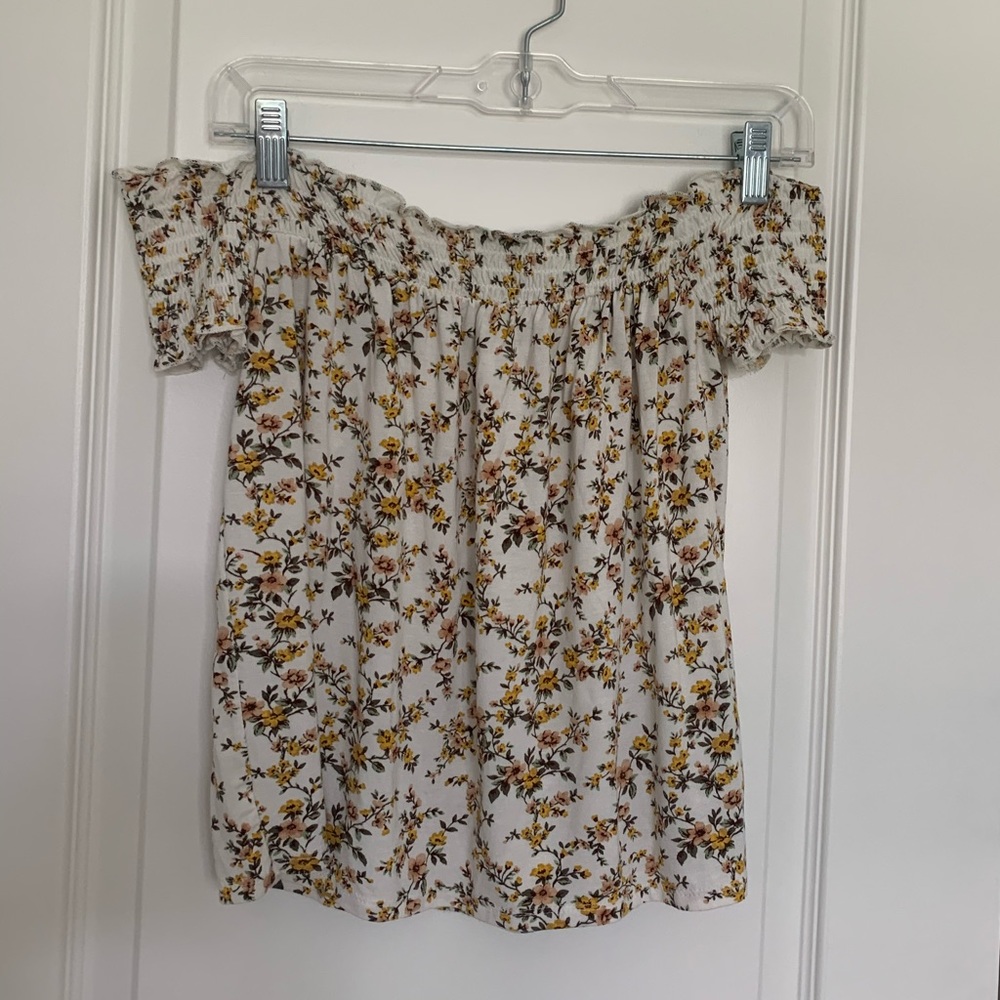 American Eagle Off the Shoulder Floral Top